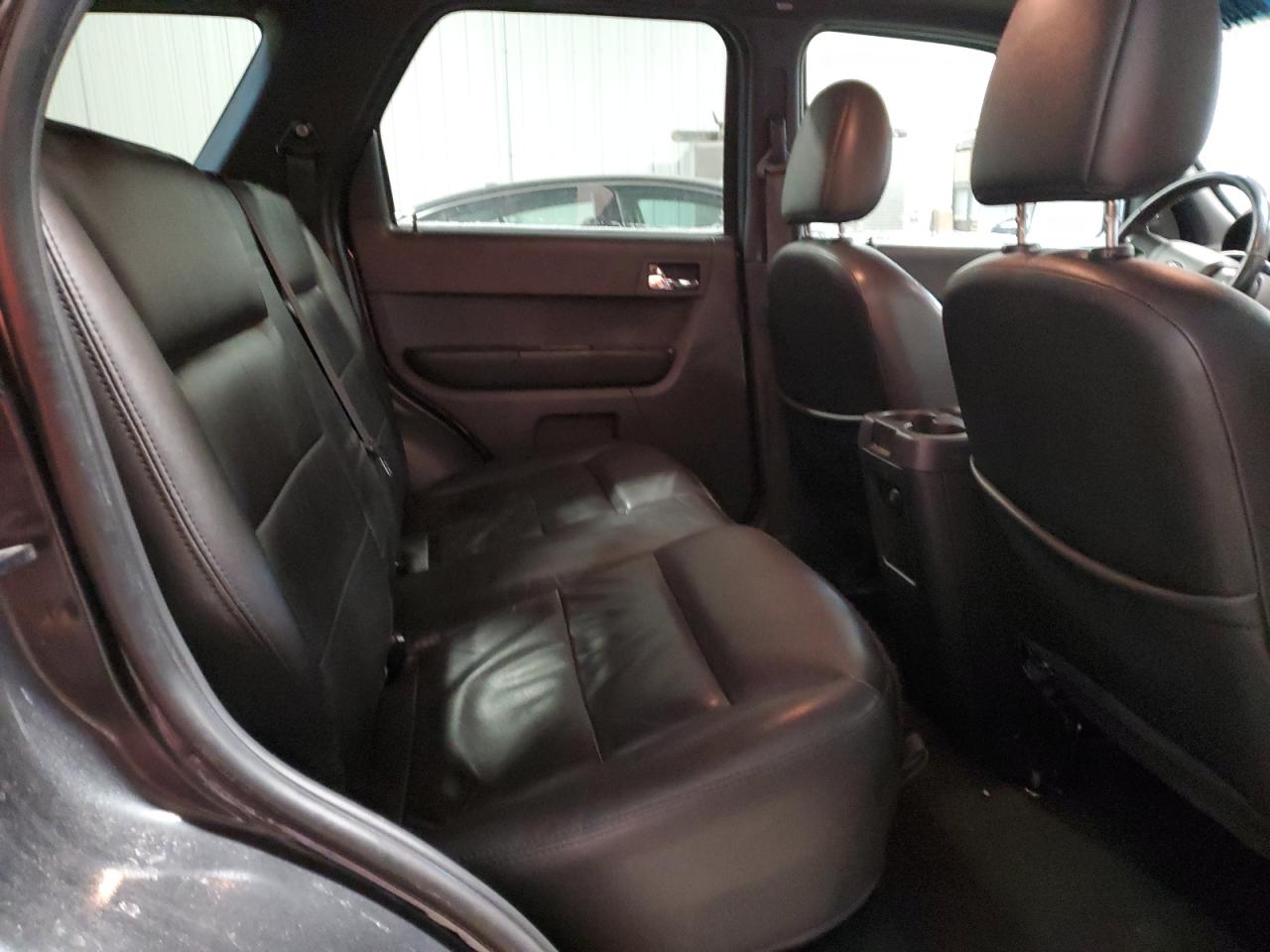 2008 Ford Escape - Image 11