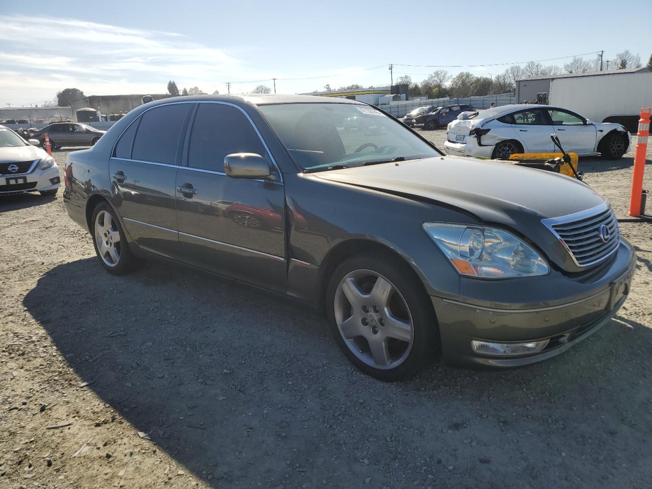 2005 Lexus LS - Image 4