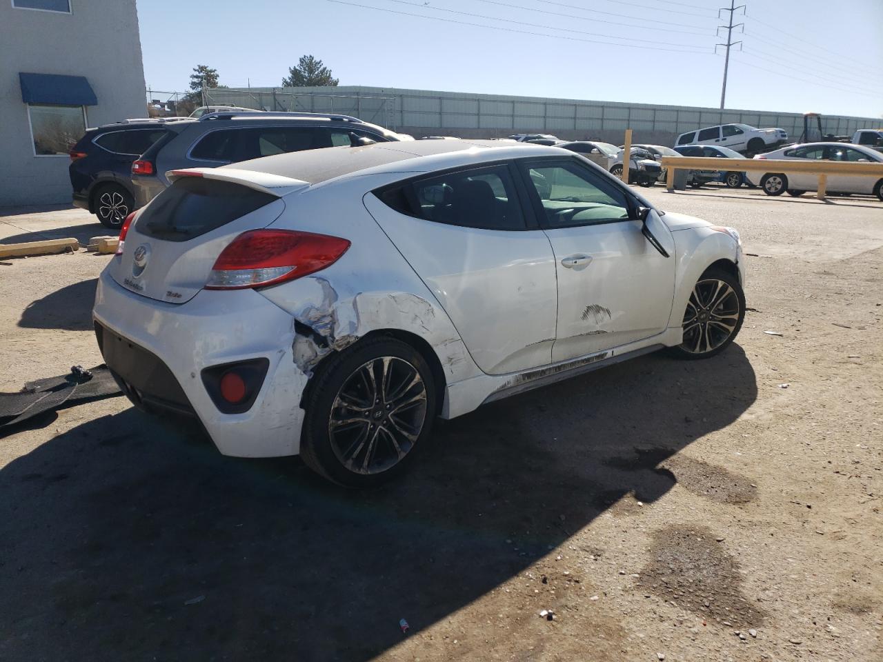 2017 Hyundai Veloster - Image 3