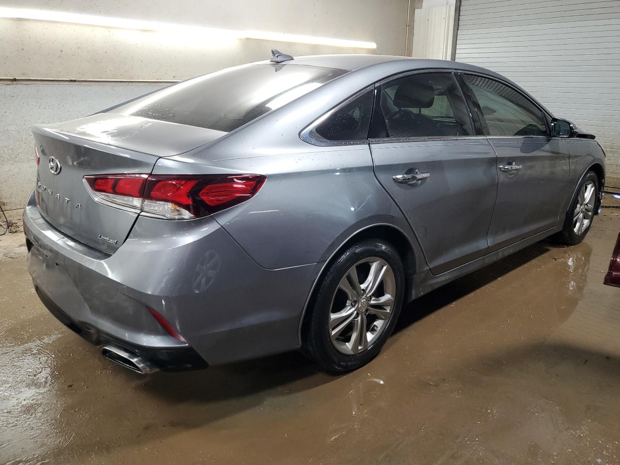 2018 Hyundai Sonata - Image 3