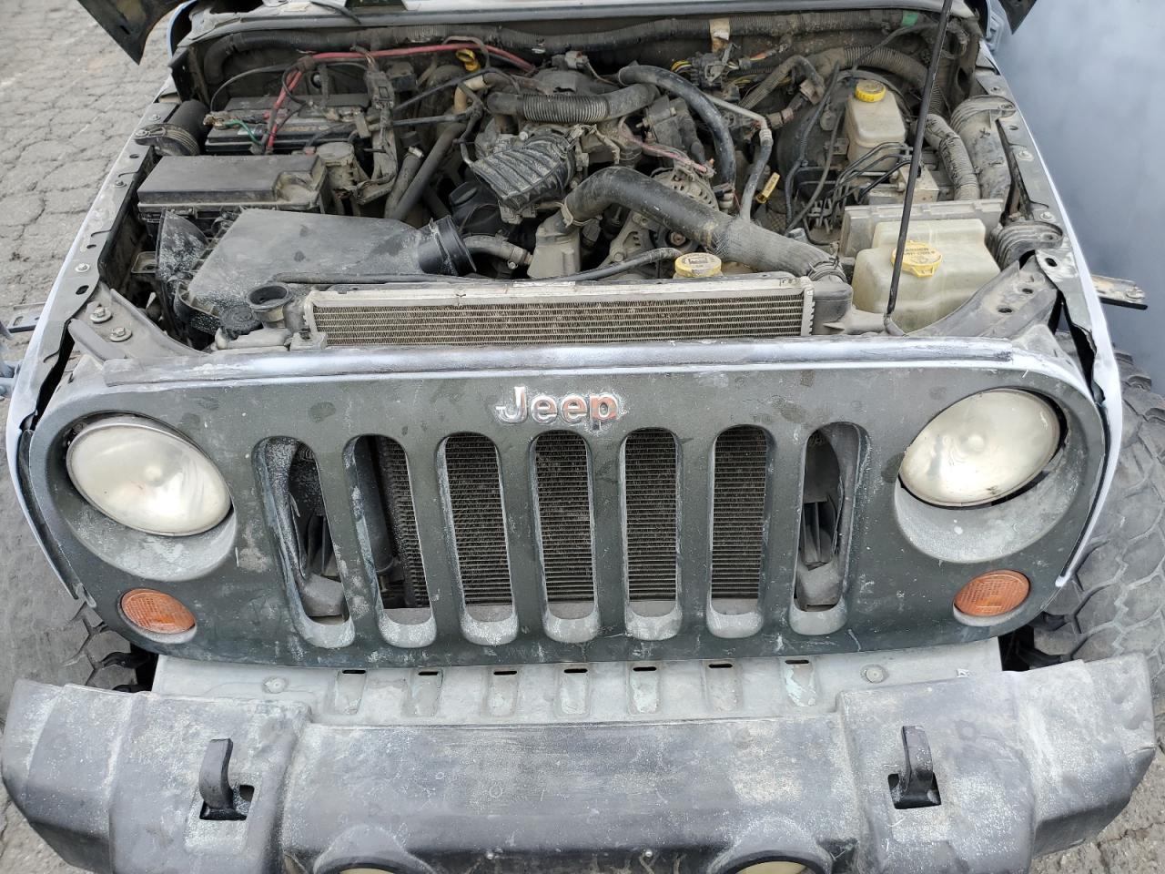 2007 Jeep Wrangler - Image 12