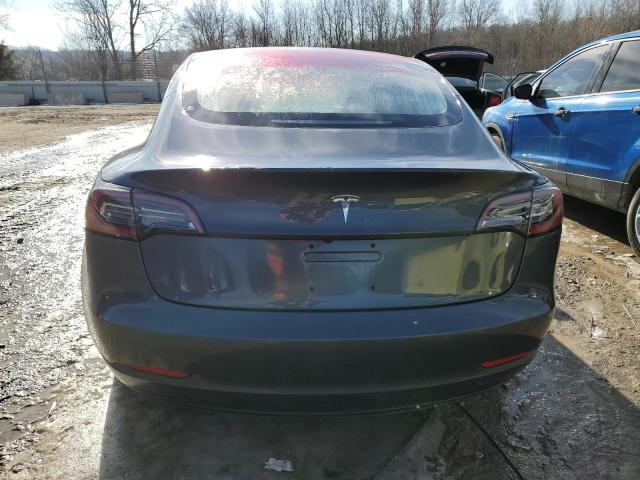  TESLA MODEL 3 2018 Сірий