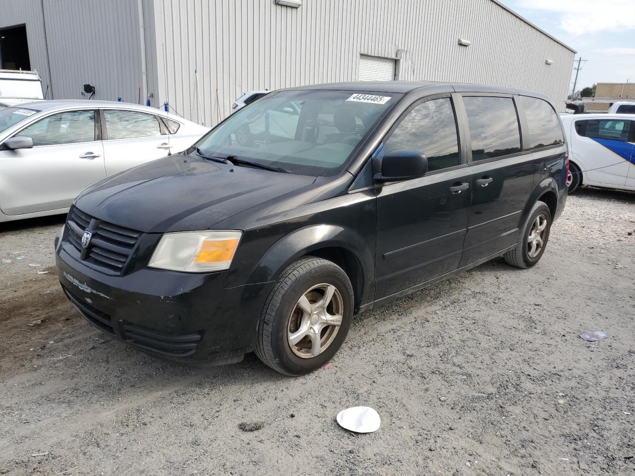 2008 Dodge Caravan - Image 1