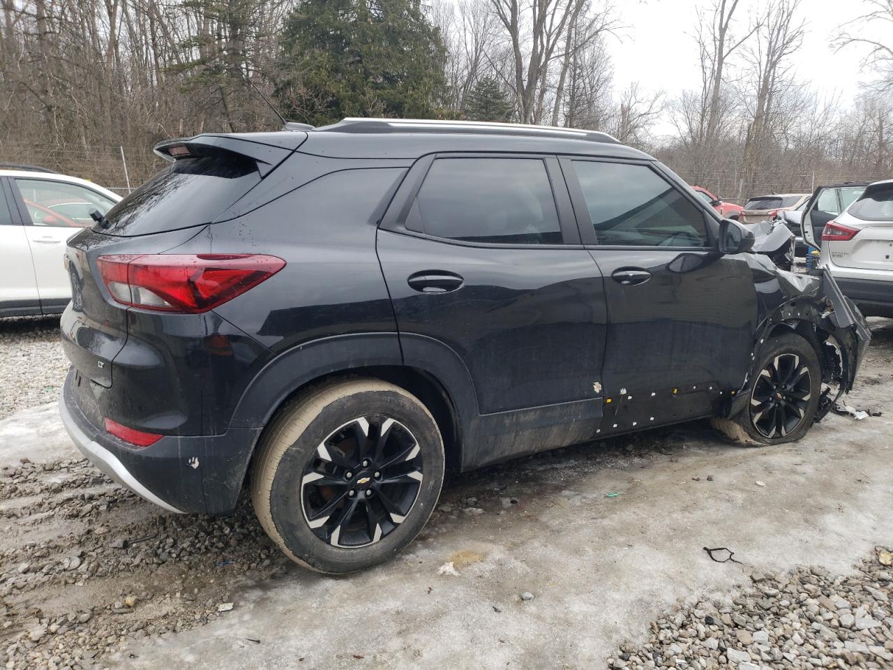 2021 Chevrolet TrailBlazer - Image 3