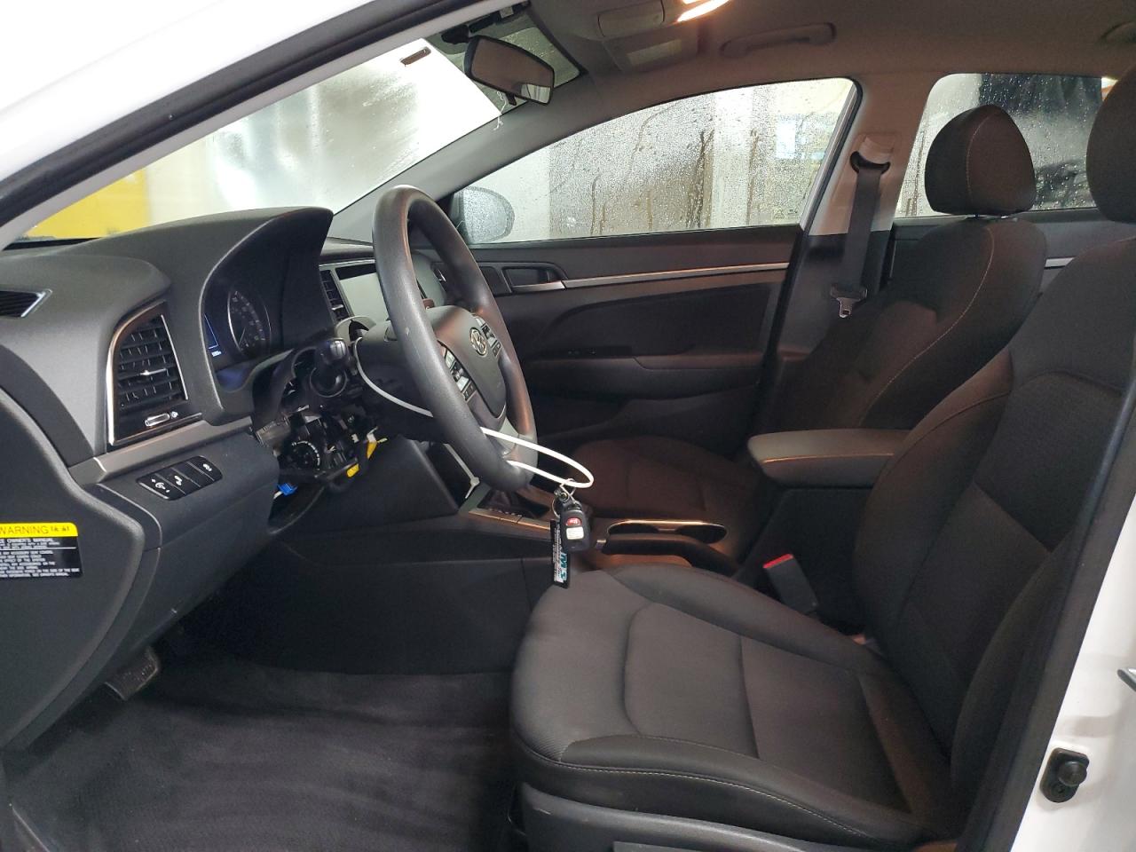 2018 Hyundai Elantra - Image 7
