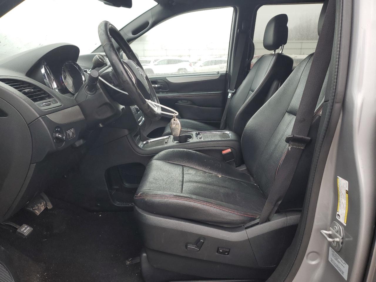 2017 Dodge Caravan - Image 7