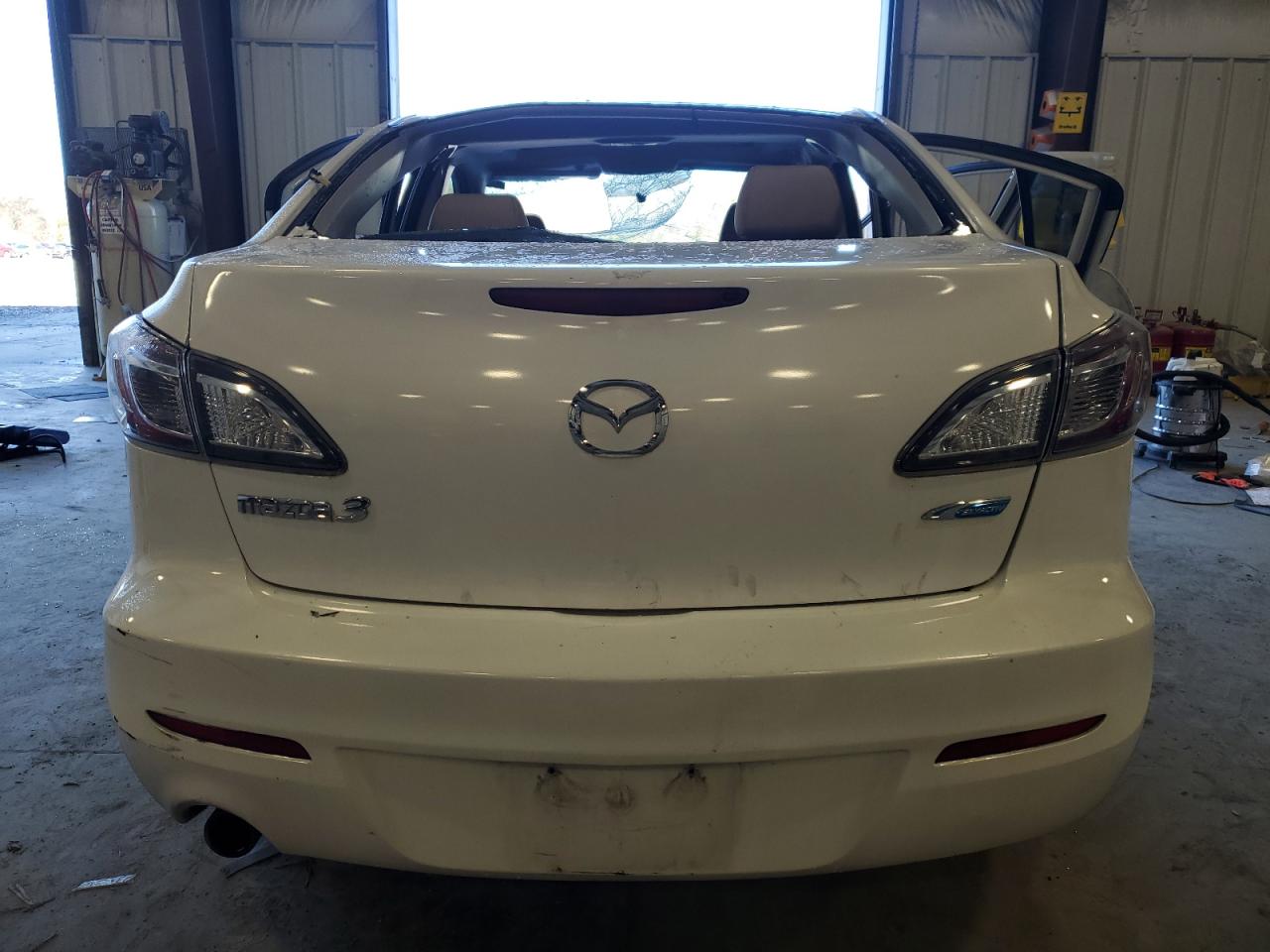 2013 Mazda 3 - Image 6