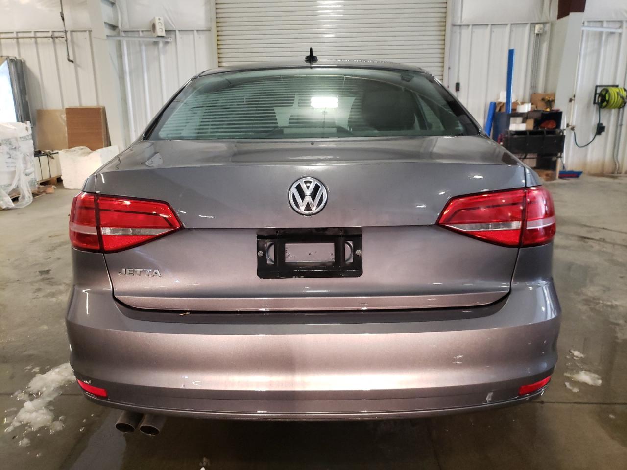 2015 Volkswagen Jetta - Image 6