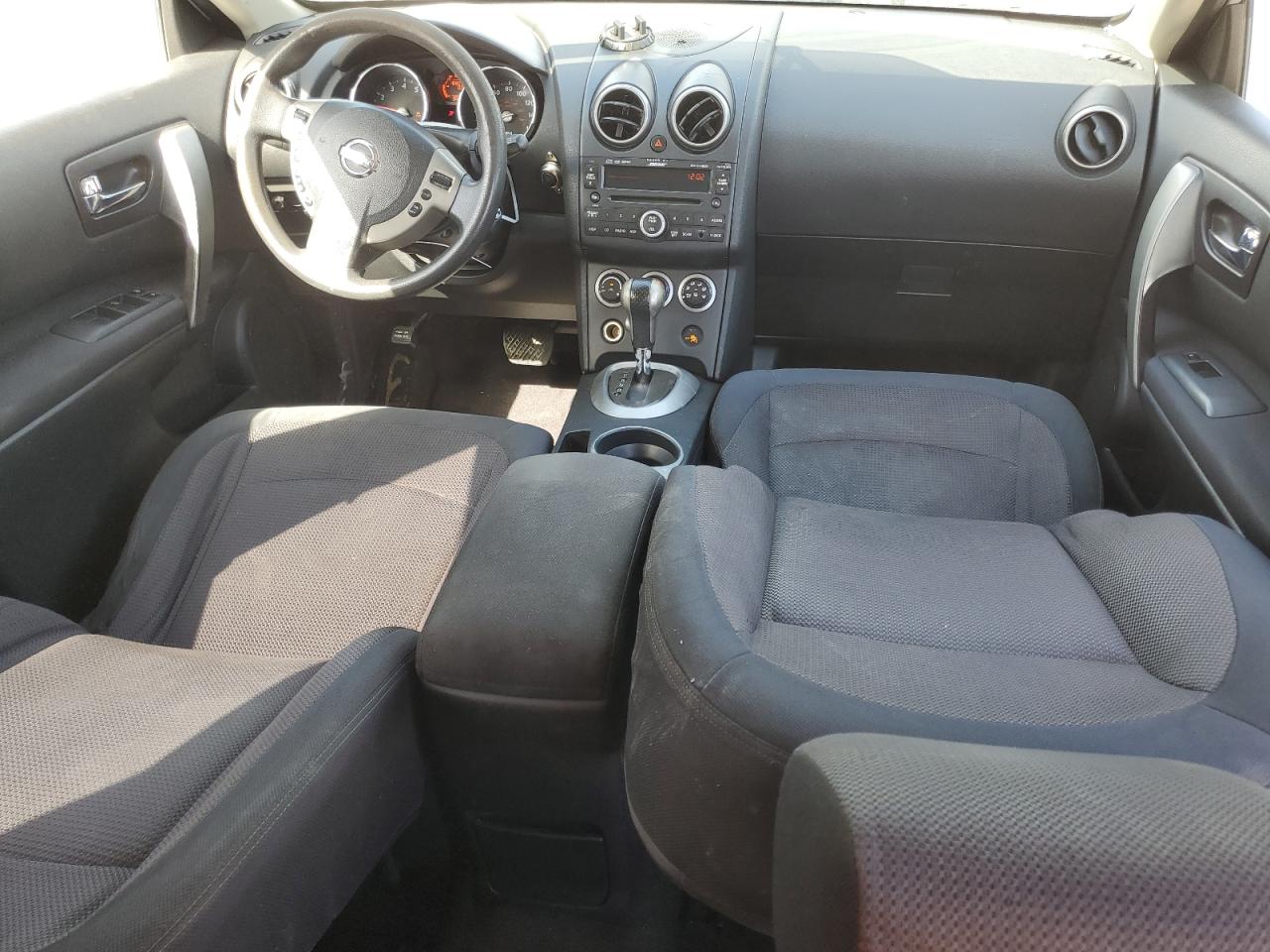 2009 Nissan Rogue - Image 8