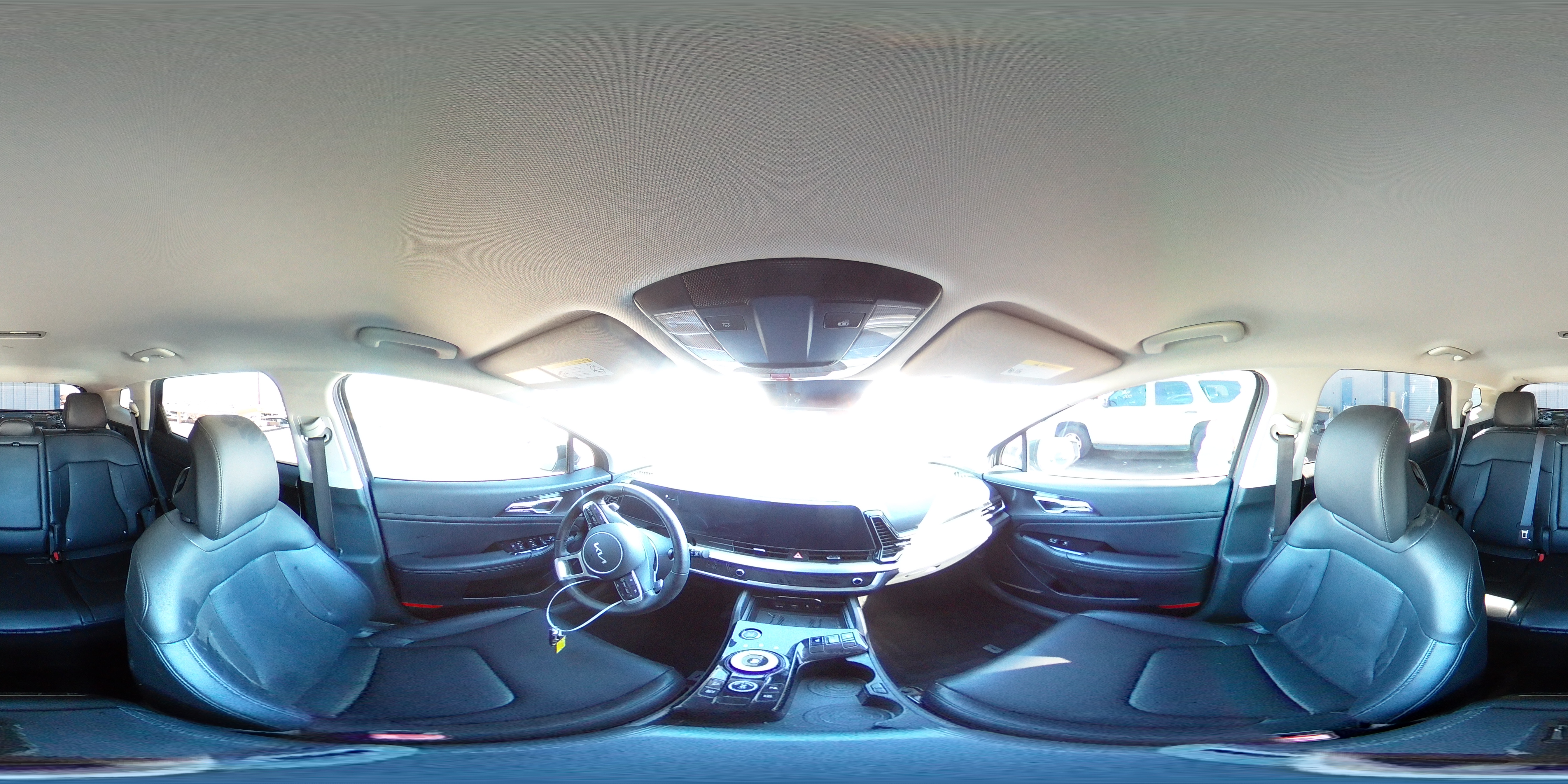 2023 Kia Sportage - Image 16