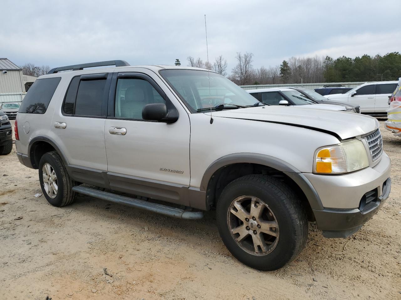 2005 Ford Explorer - Image 4
