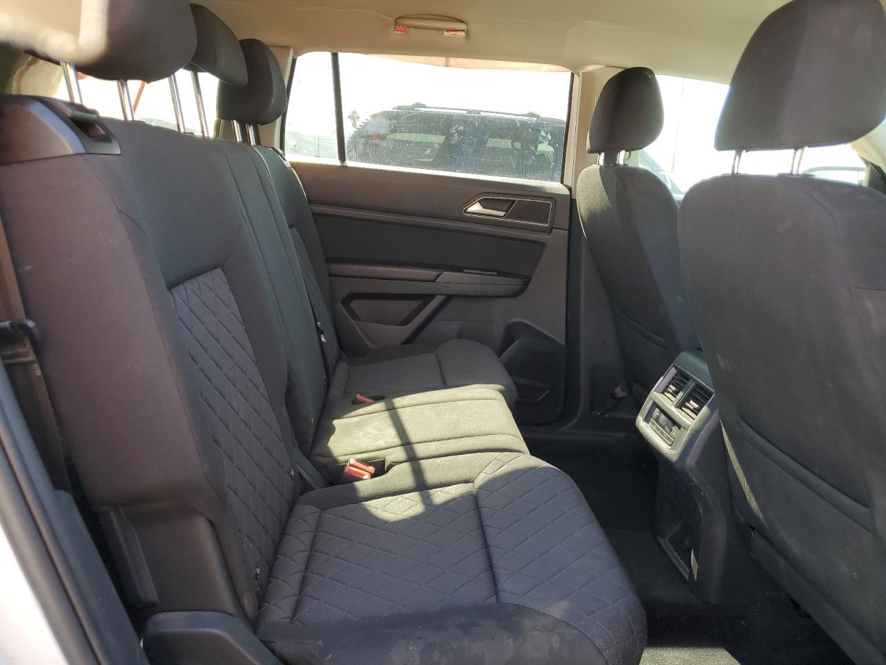 2018 Volkswagen Atlas - Image 12