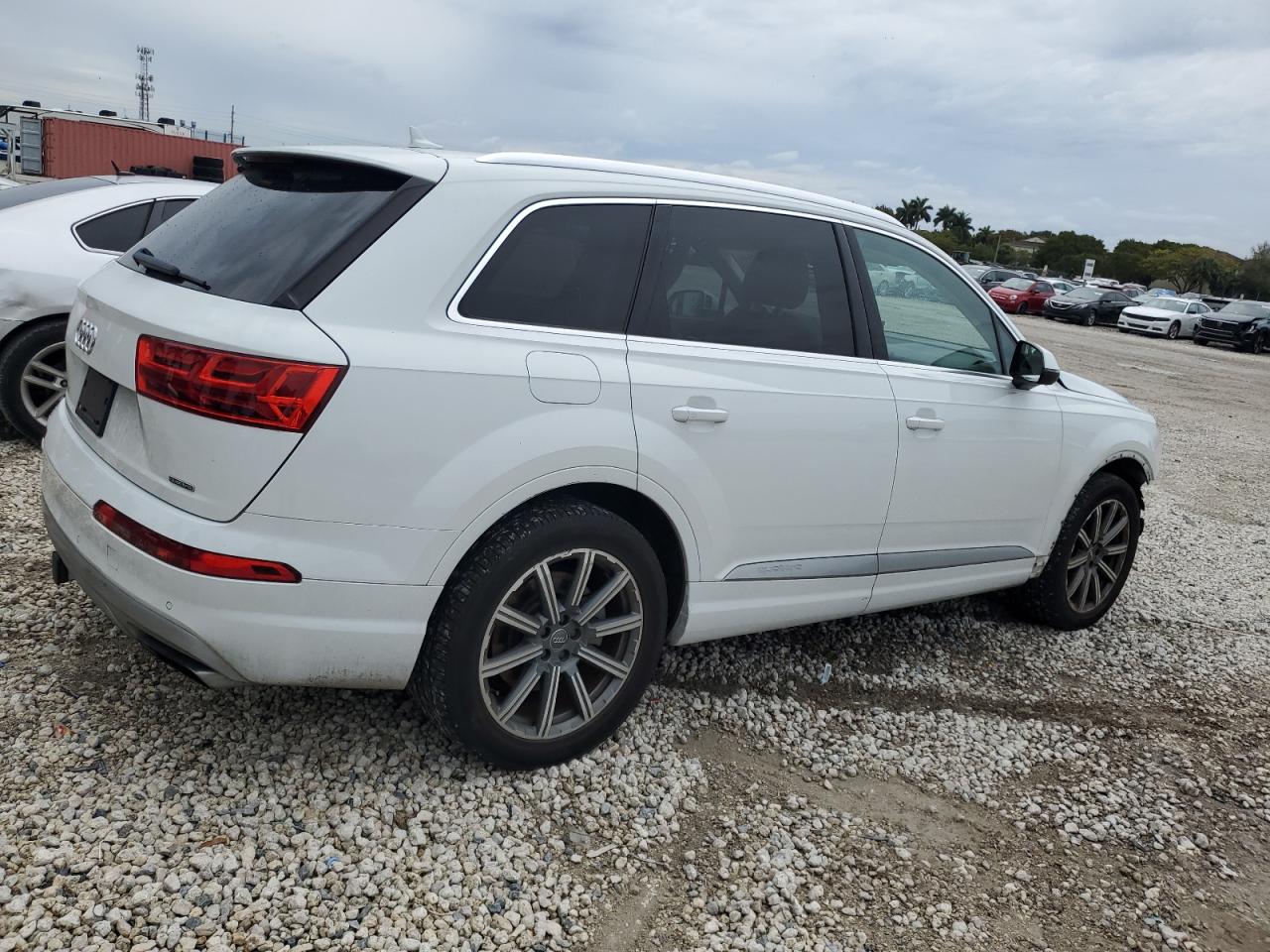 2017 Audi Q7 - Image 3