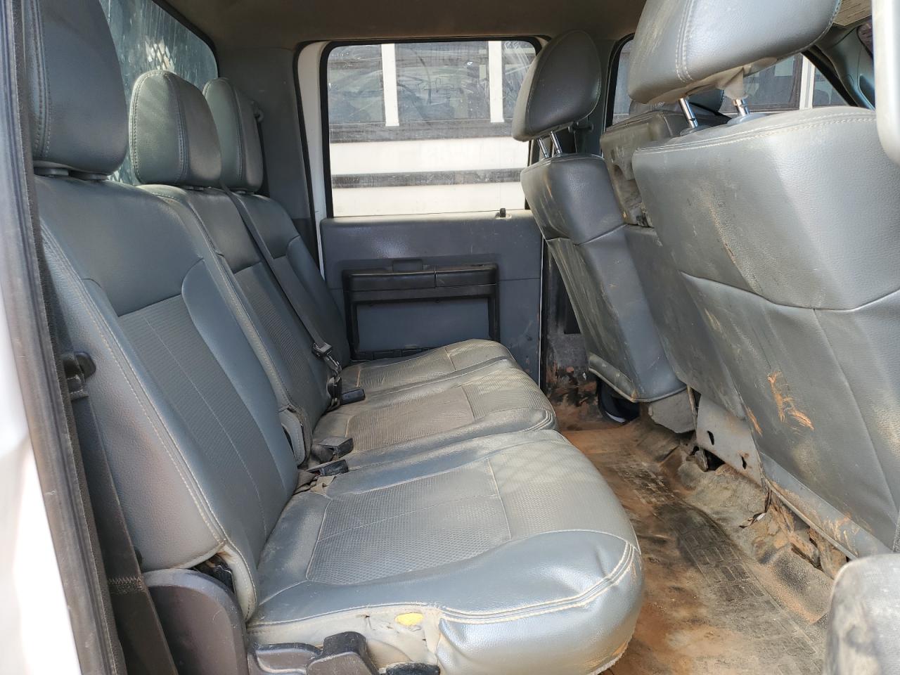 2013 Ford F450 - Image 10
