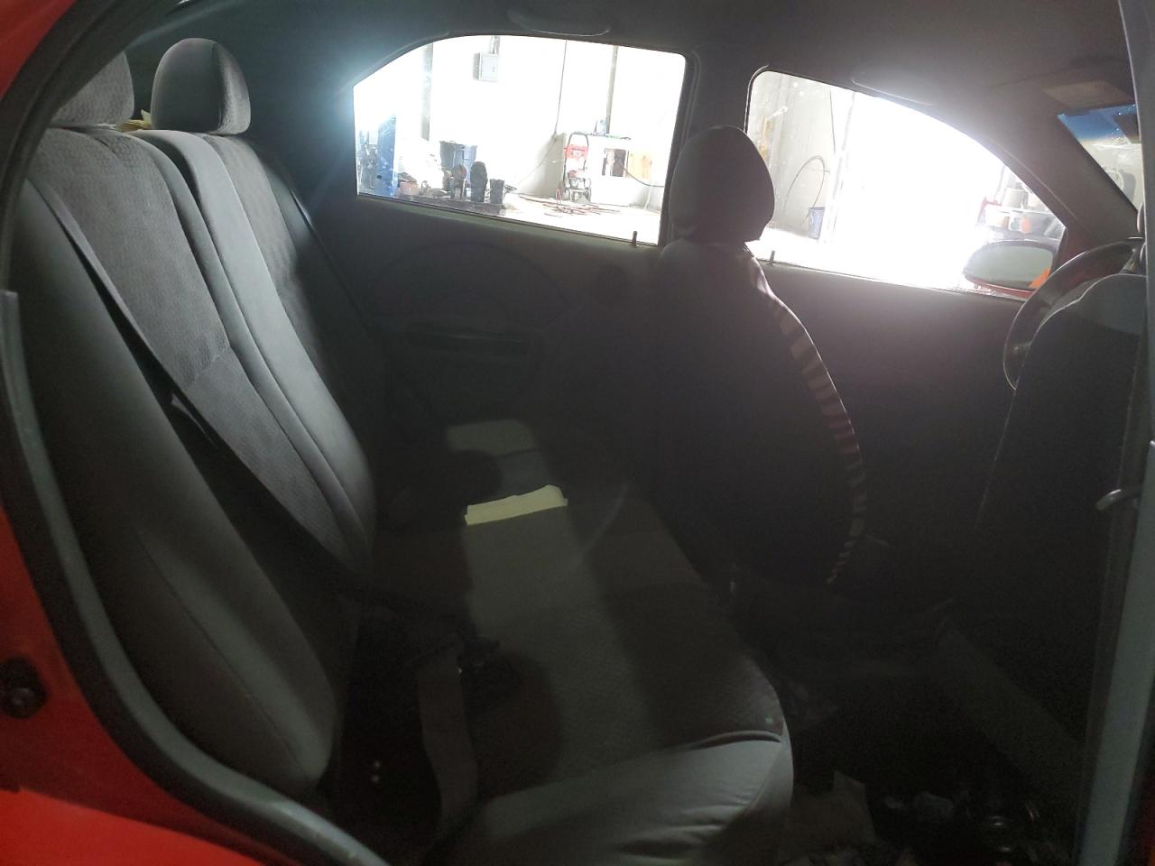 2004 Chevrolet Aveo - Image 10