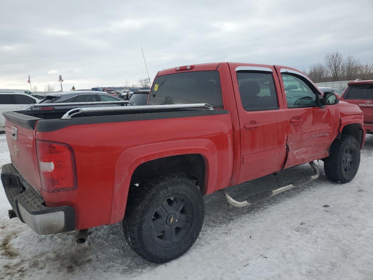 2011 Chevrolet Silverado - Image 3