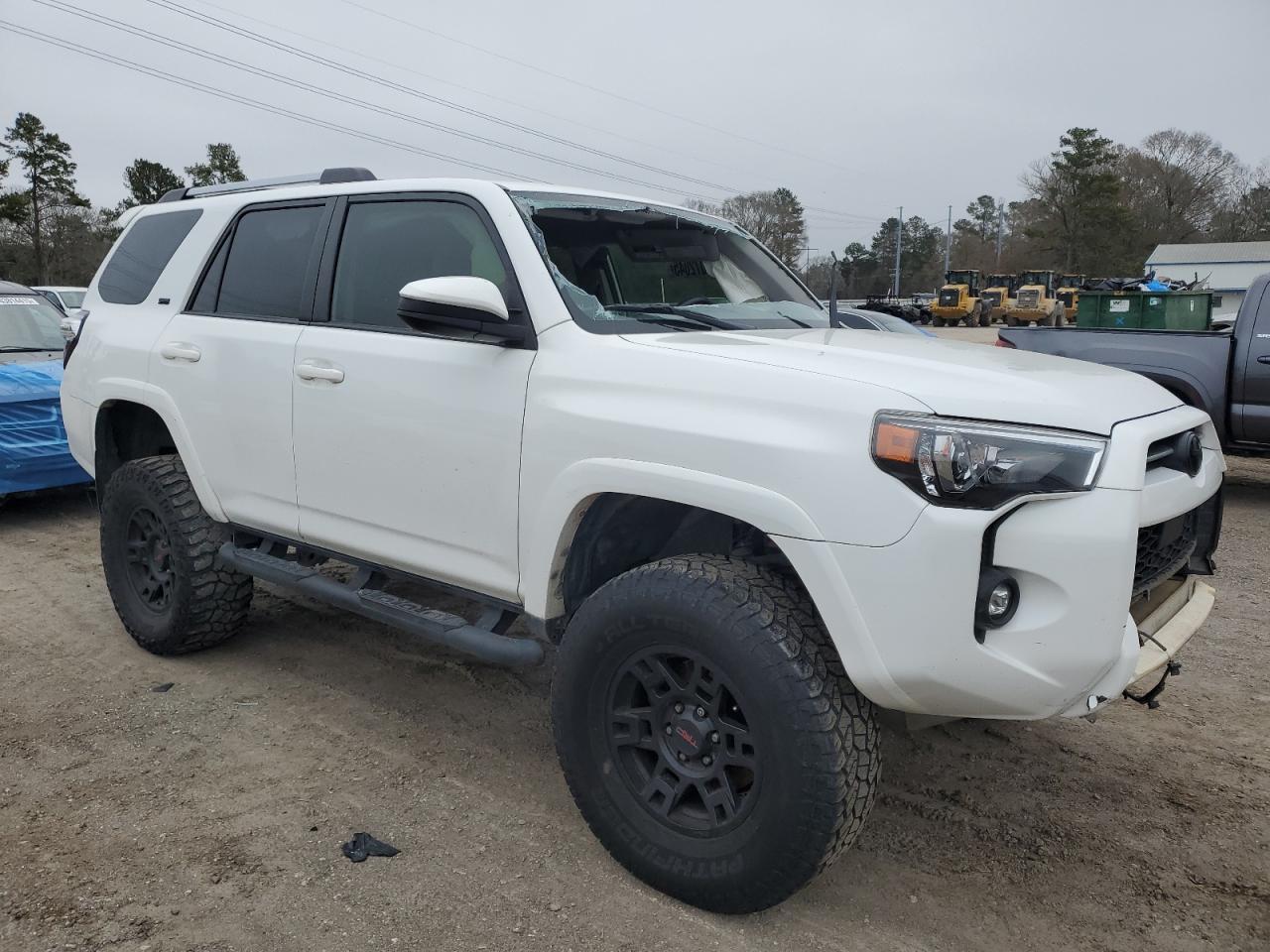 2021 Toyota 4Runner - Image 4