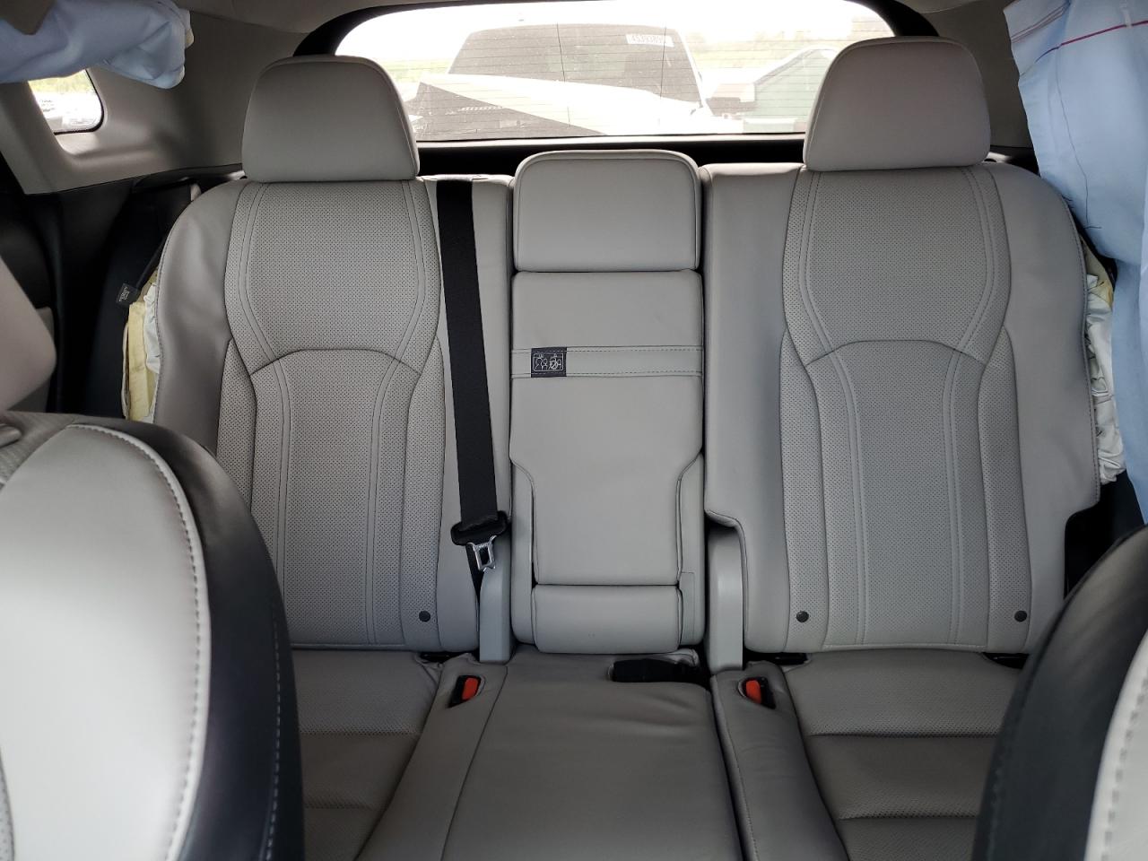 2017 Lexus RX - Image 10