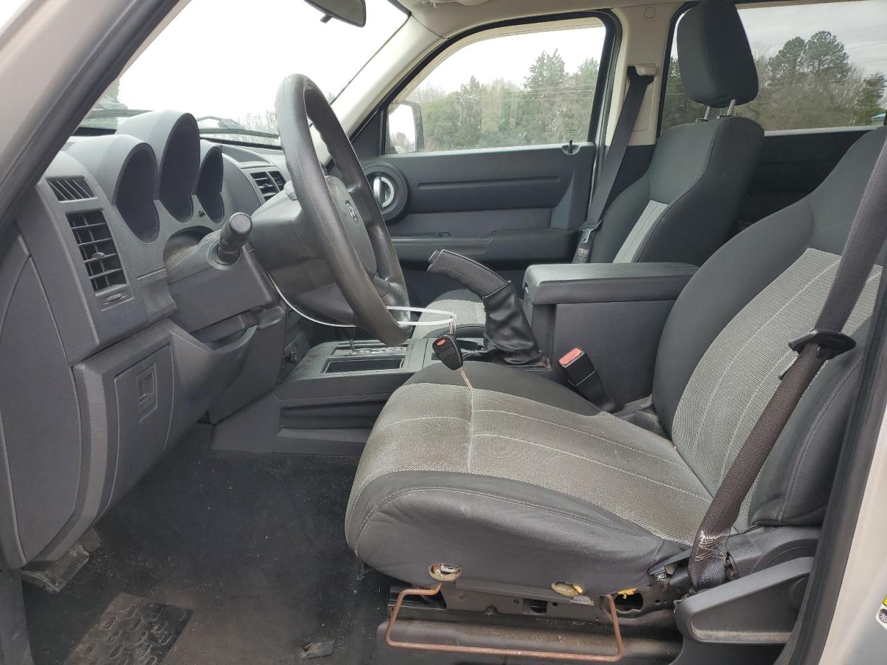 2007 Dodge Nitro - Image 7