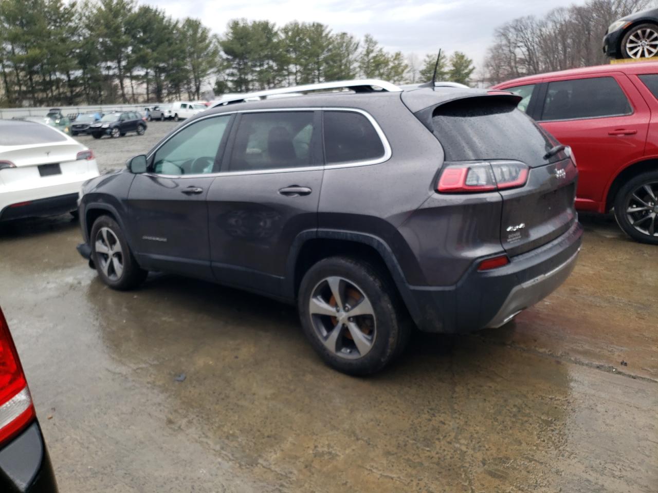 2019 Jeep Grand Cherokee - Image 2