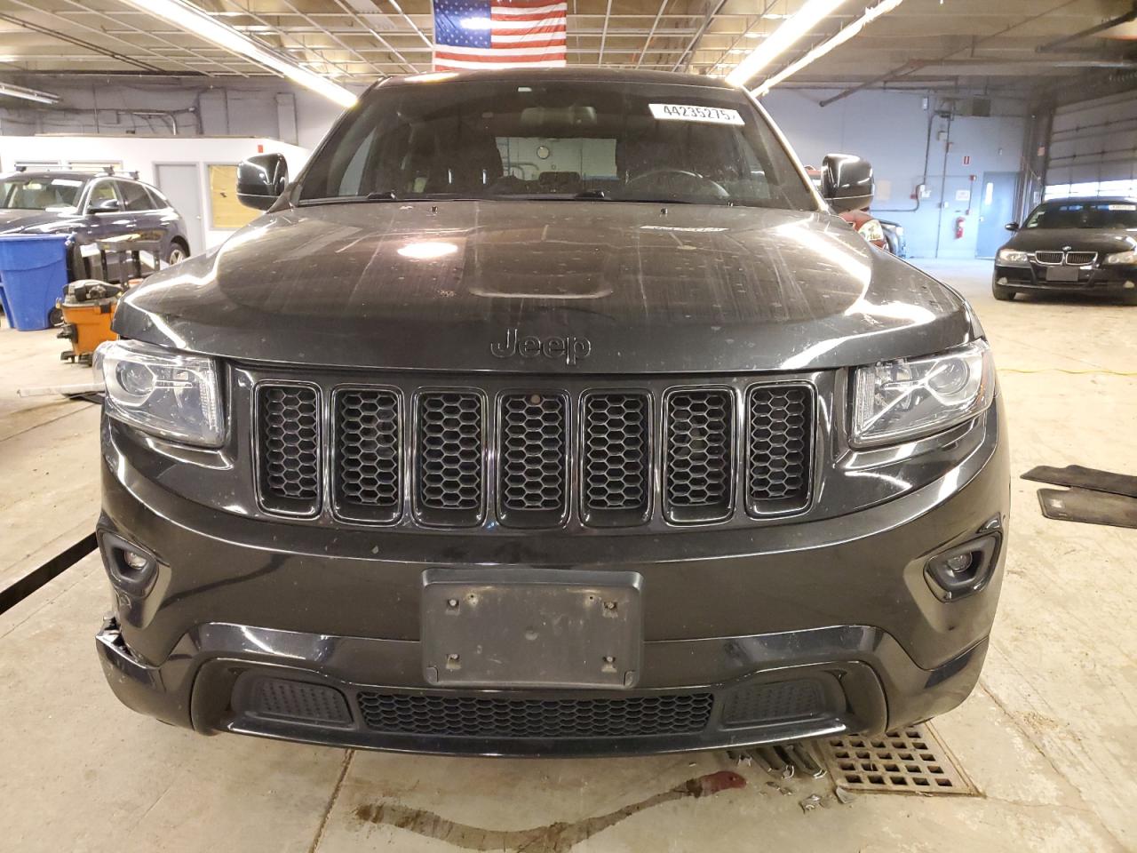 2014 Jeep Grand Cherokee - Image 5