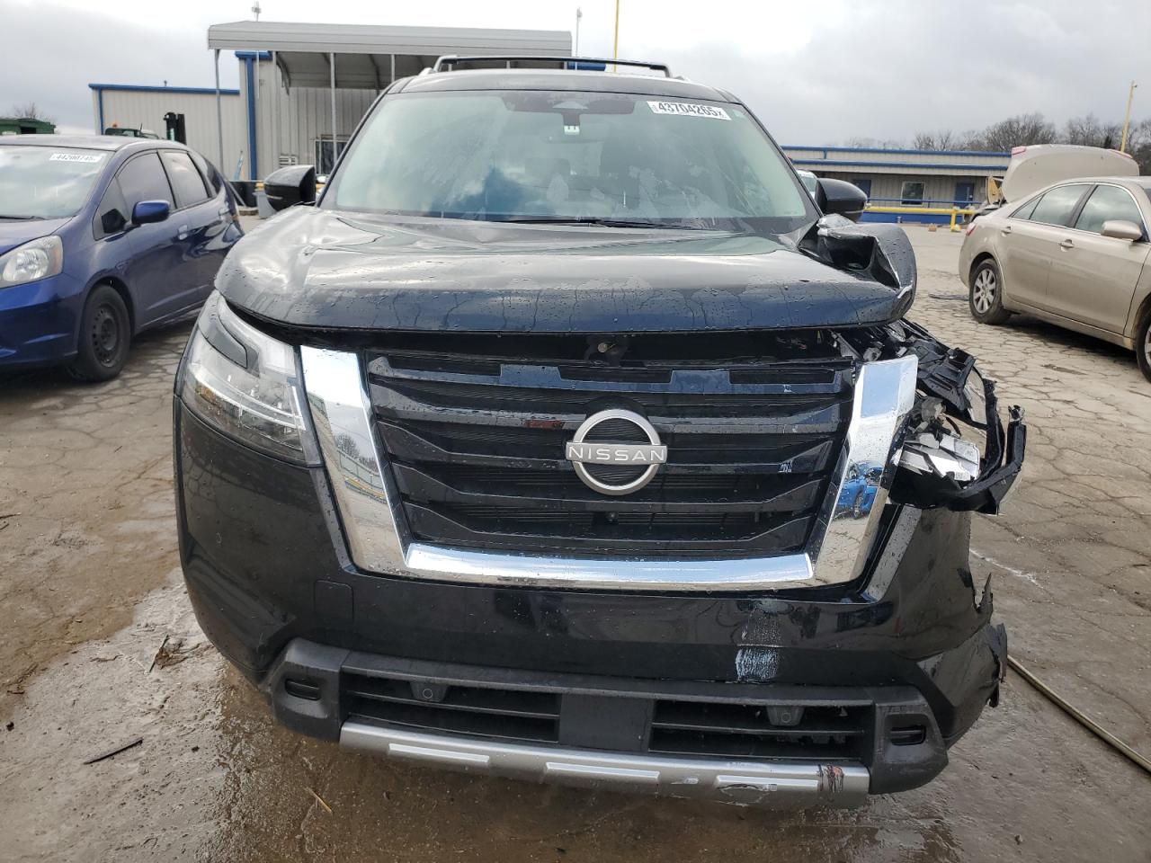 2024 Nissan Pathfinder - Image 5