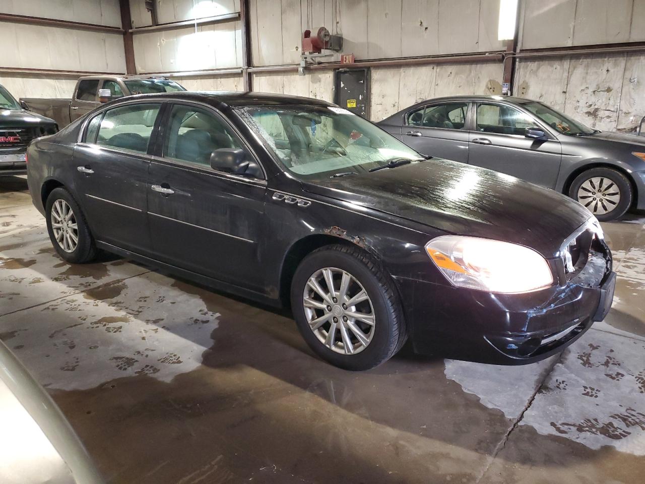 2010 Buick Lucerne - Image 4