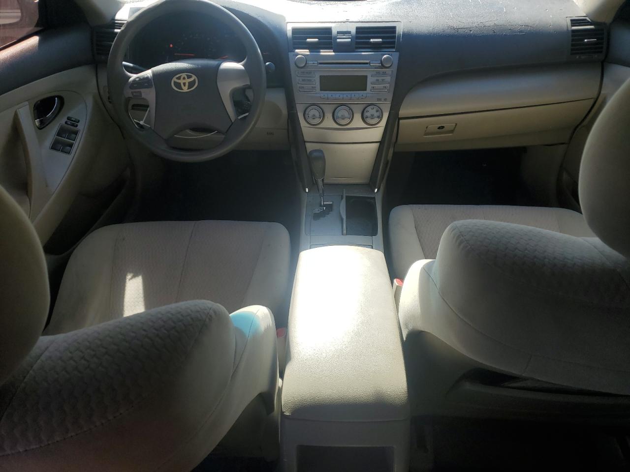 2011 Toyota Camry - Image 8