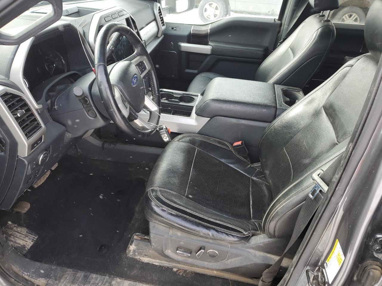 2022 Ford F350 - Image 7