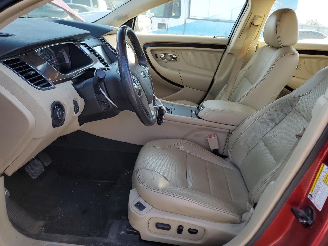 2015 Ford Taurus - Image 7
