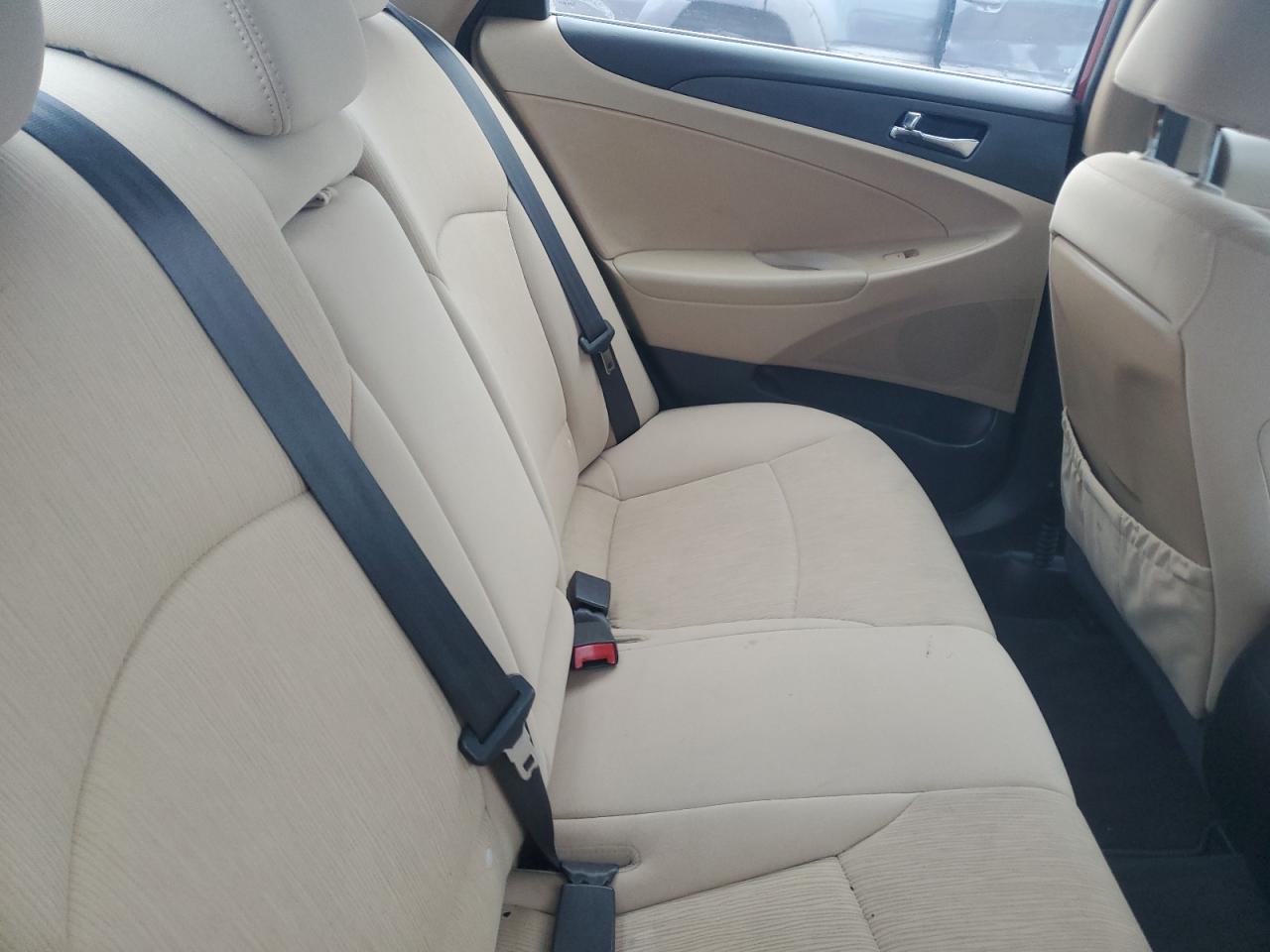 2012 Hyundai Sonata - Image 10