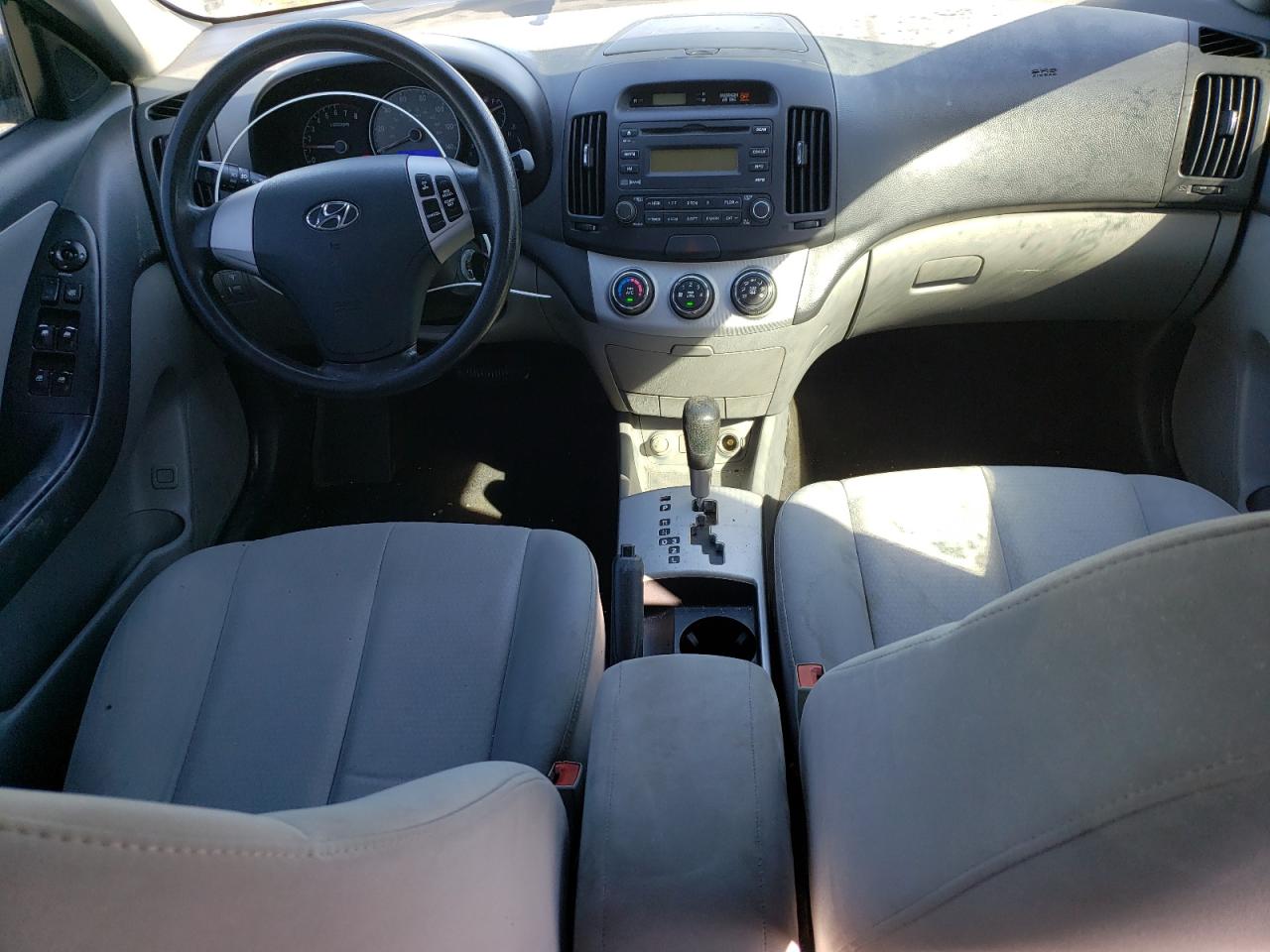 2008 Hyundai Elantra - Image 8