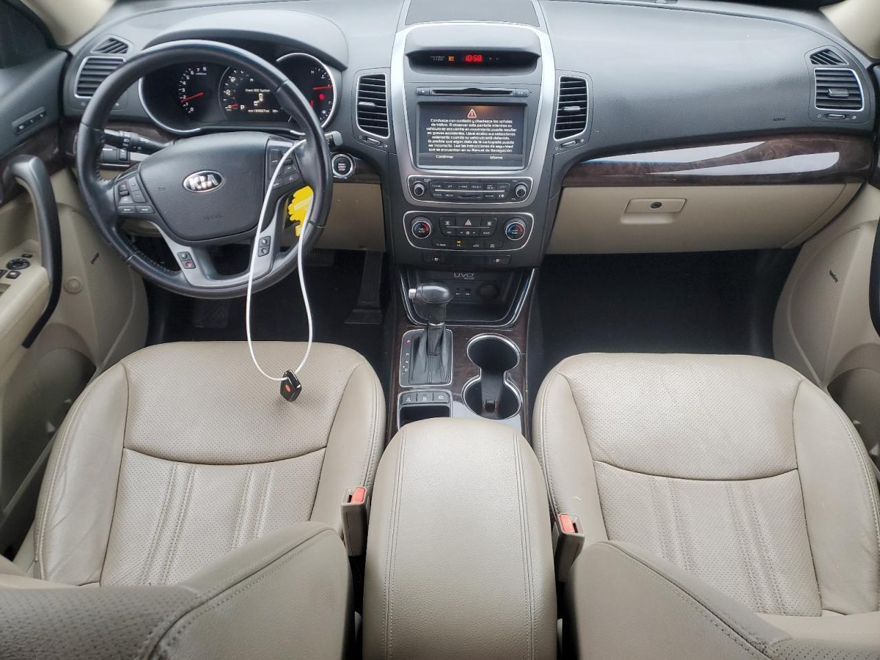 2014 Kia Sorento - Image 8