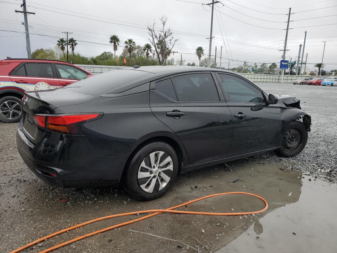 2020 Nissan Altima - Image 3