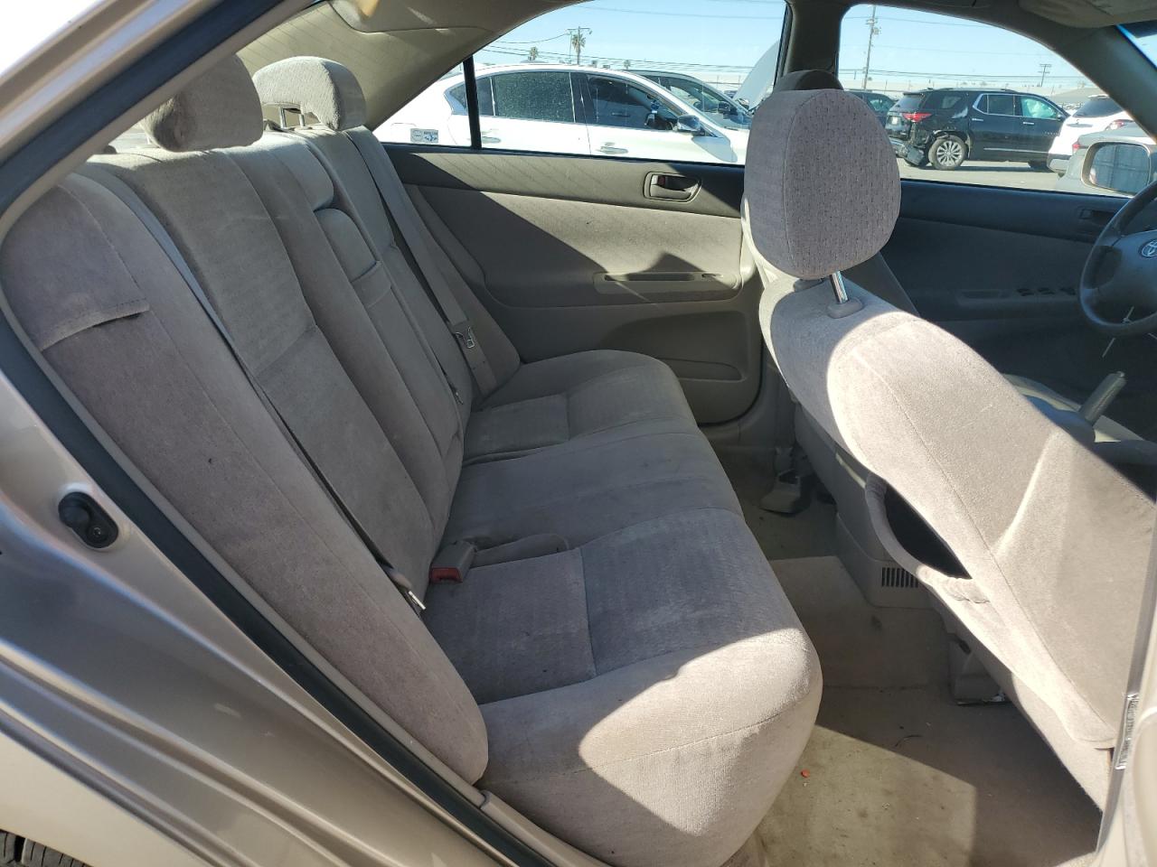 2004 Toyota Camry - Image 10