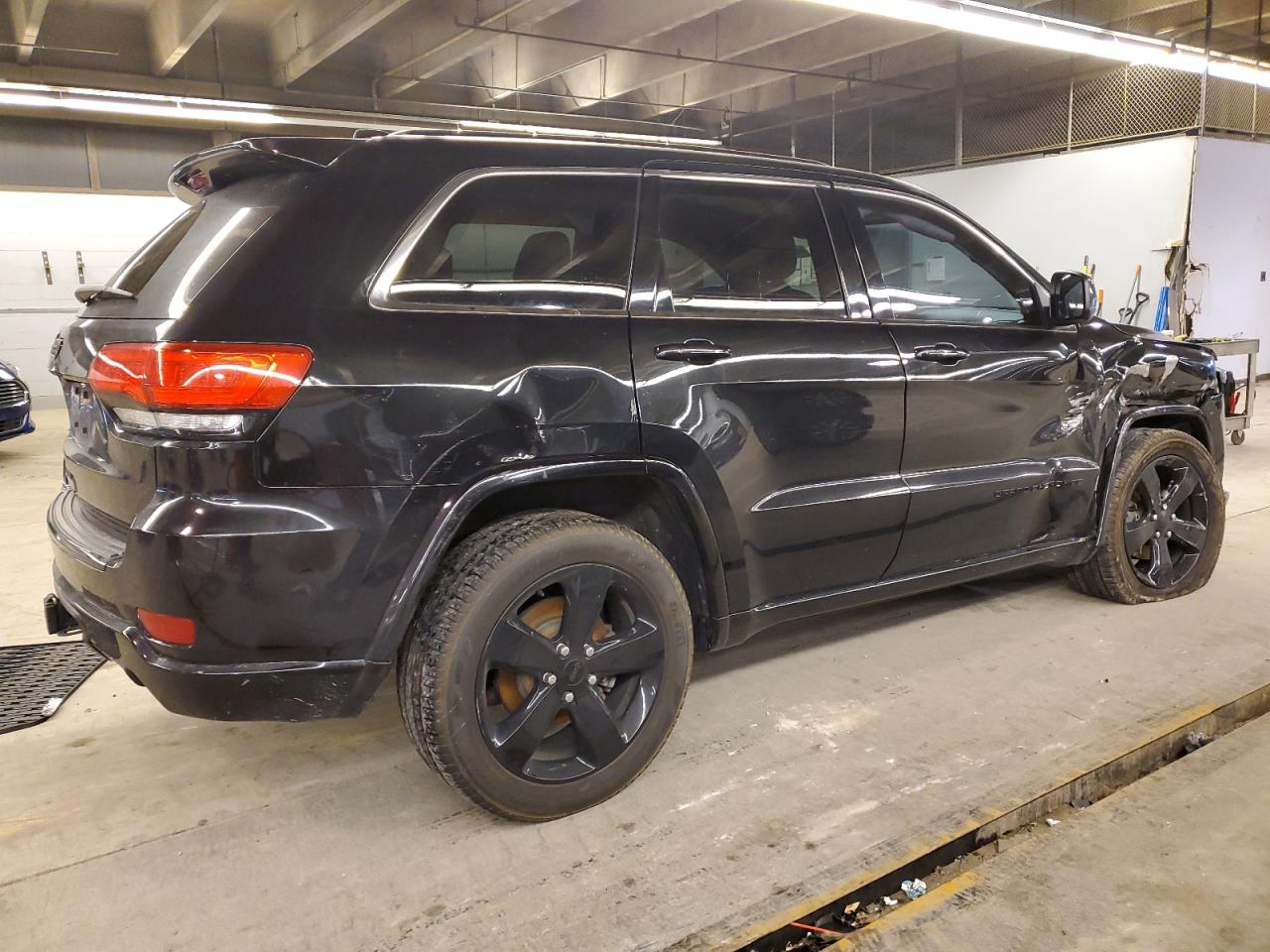 2014 Jeep Grand Cherokee - Image 3