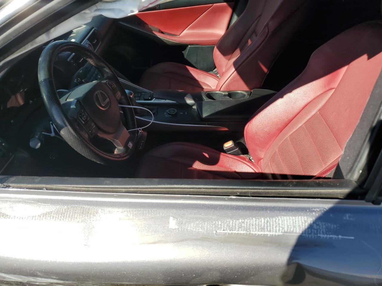 2018 Lexus IS - Image 7