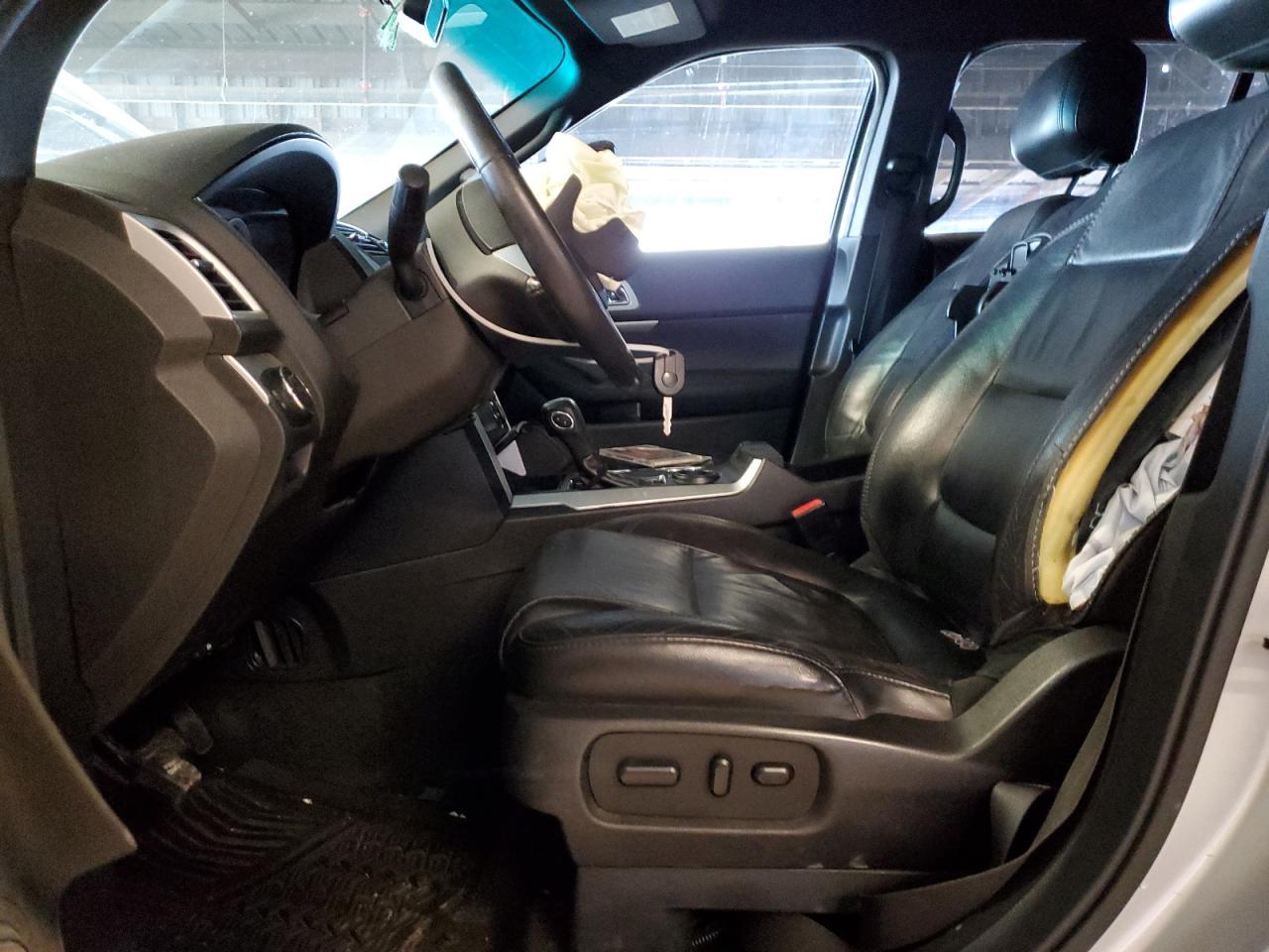 2014 Ford Explorer - Image 7