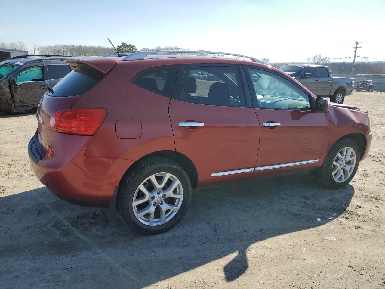 2012 Nissan Rogue - Image 3