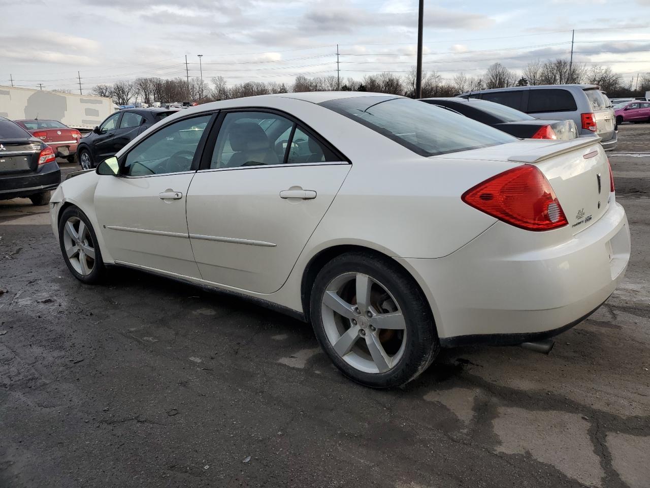 2008 Pontiac G6 - Image 2
