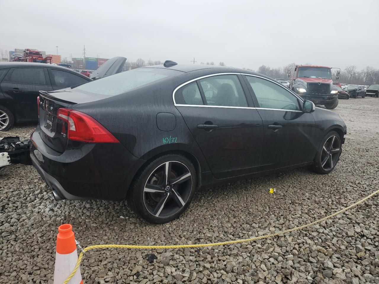 2016 Volvo S60 - Image 3