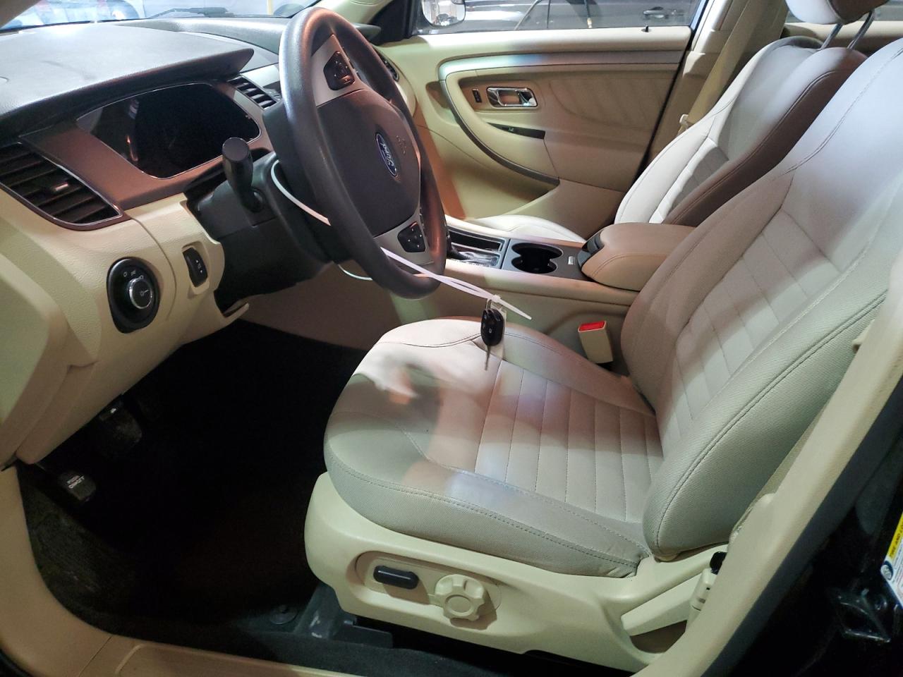 2018 Ford Taurus - Image 7