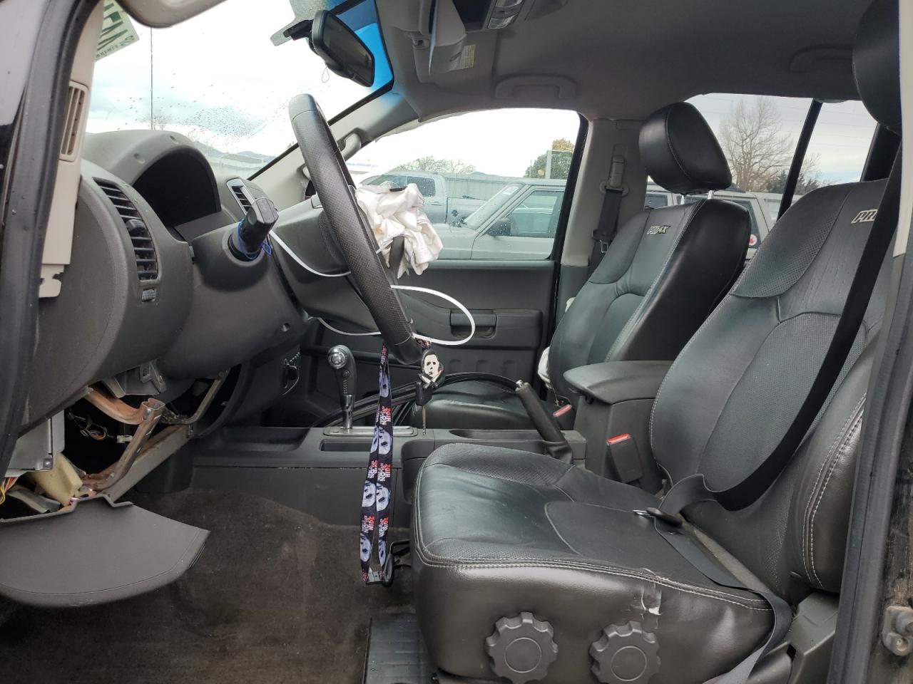 2015 Nissan XTerra - Image 7