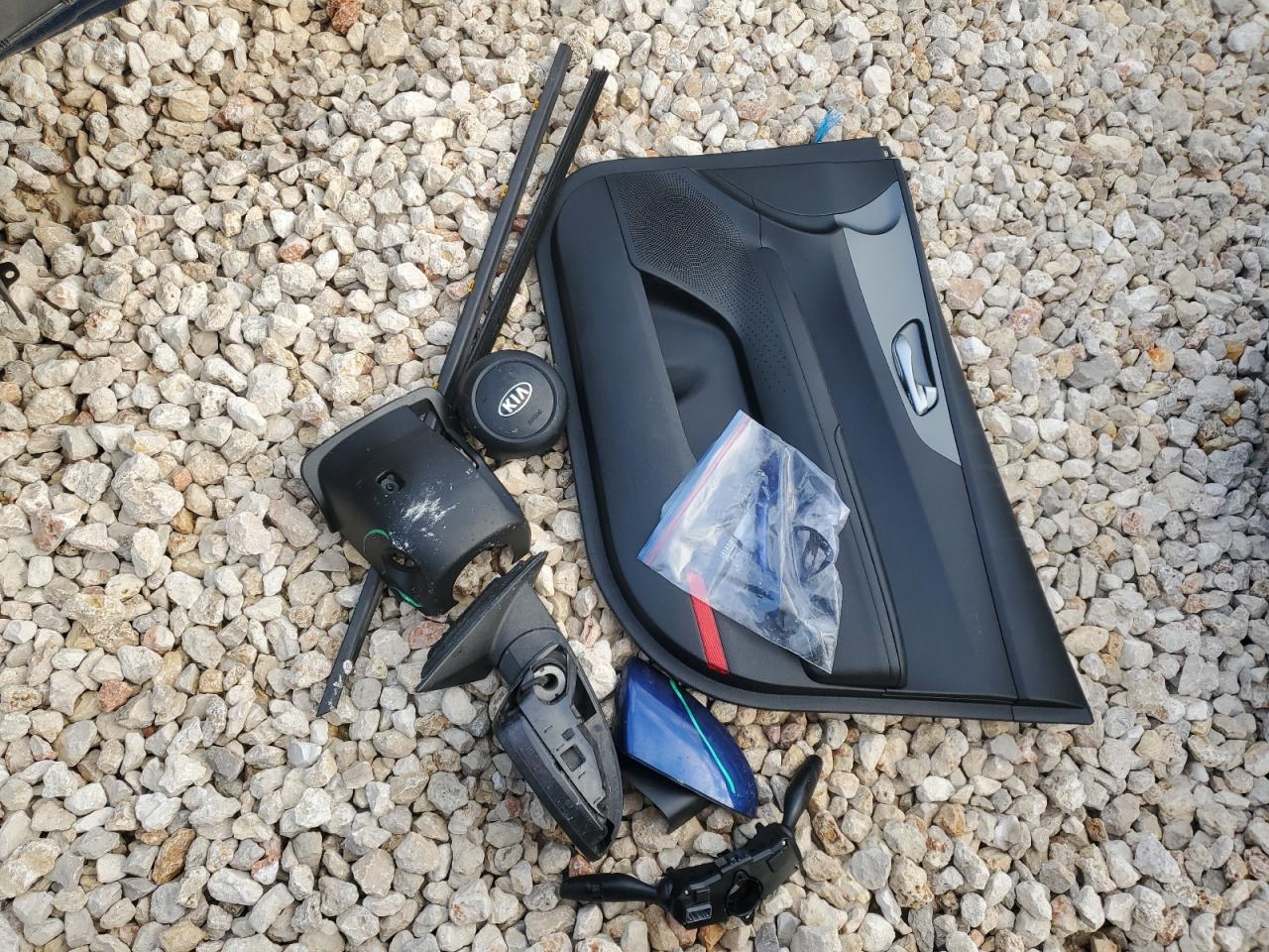 2019 Kia Forte - Image 12