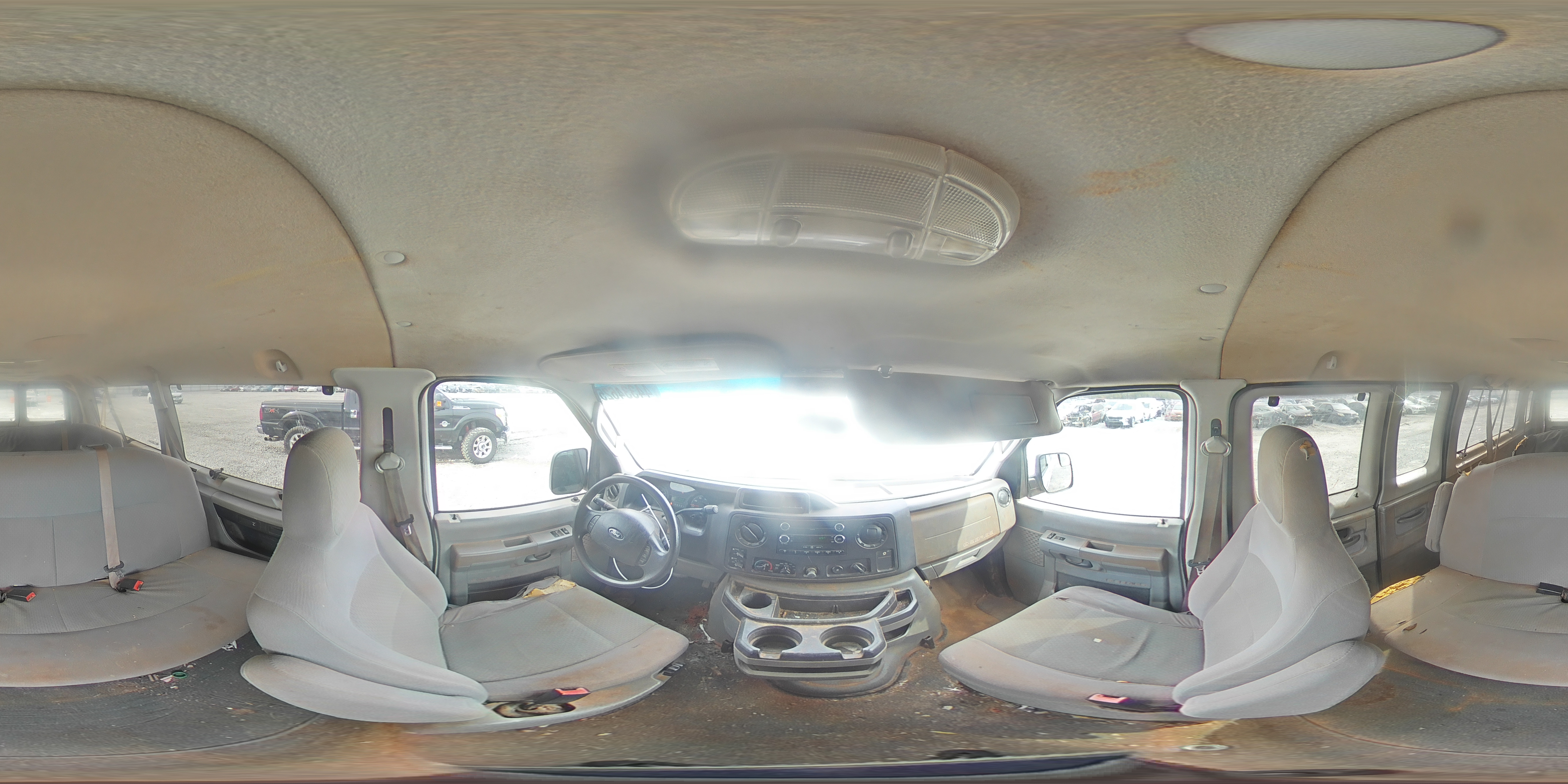 2011 Ford Econoline - Image 14