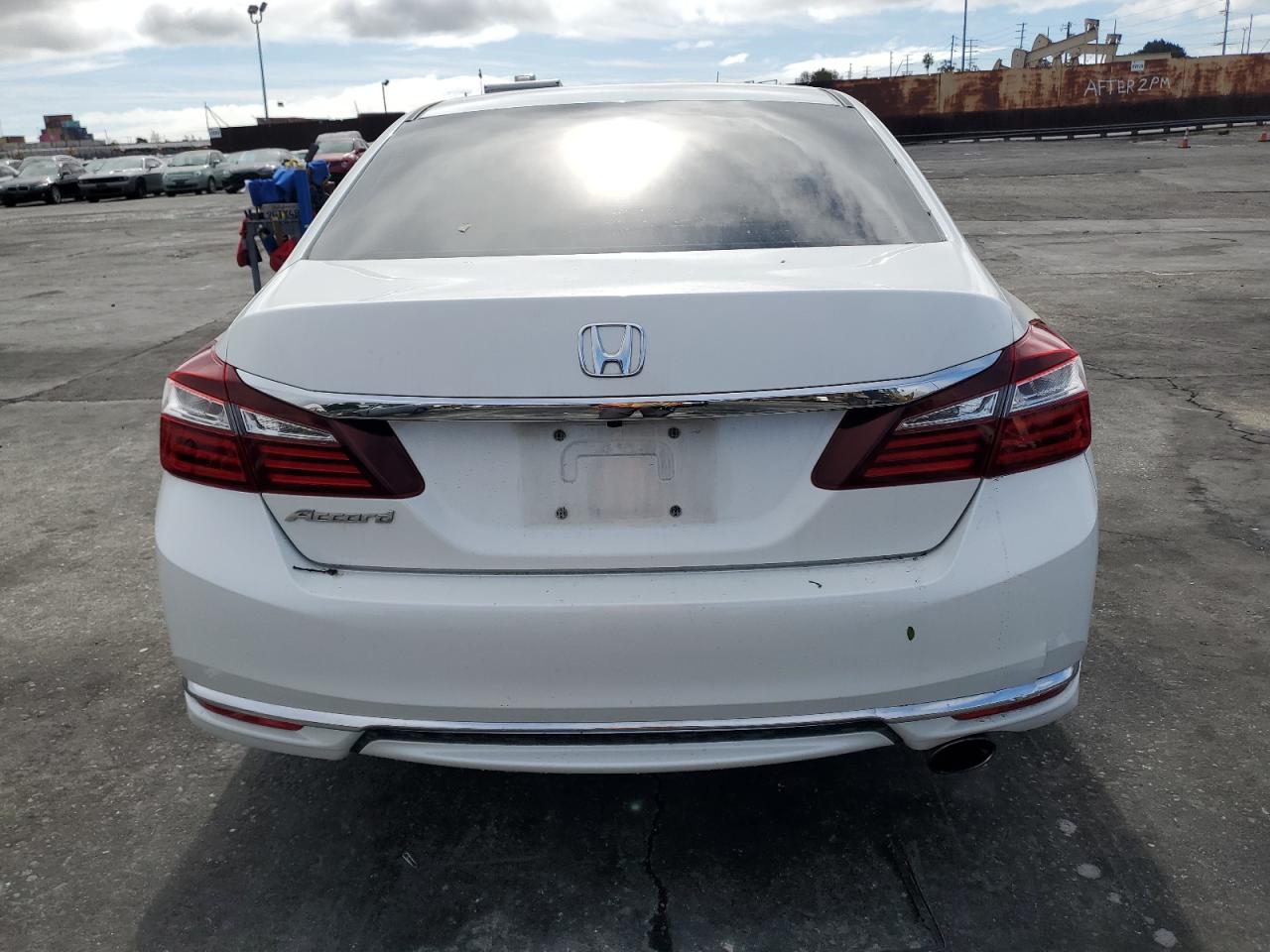 2017 Honda Accord - Image 6