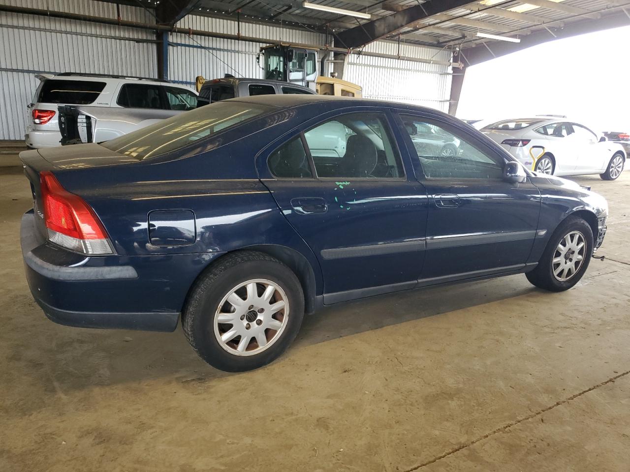2002 Volvo S60 - Image 3
