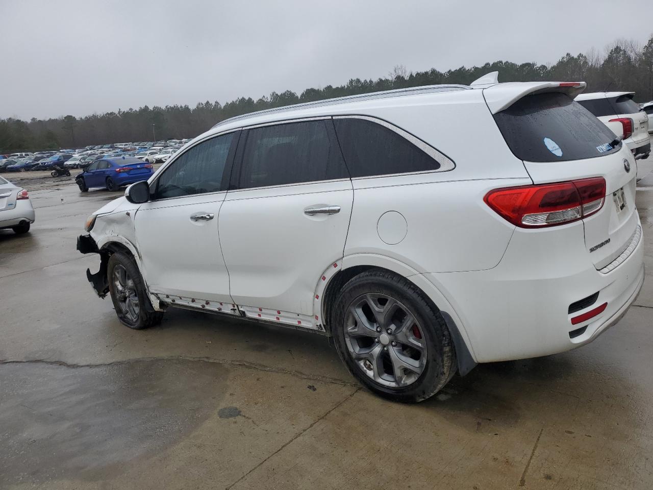 2017 Kia Sorento - Image 2