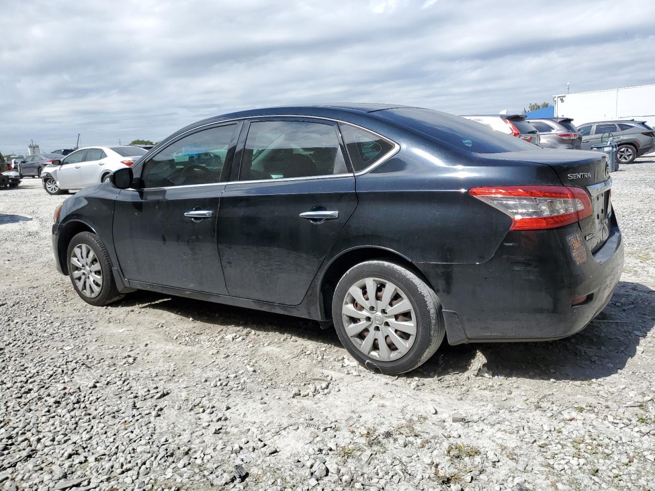 2014 Nissan Sentra - Image 2