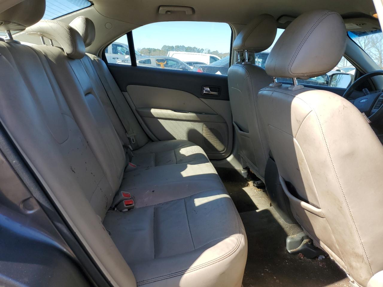2012 Ford Fusion - Image 10